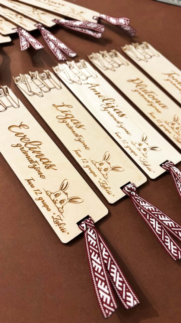 Koka grāmatzīme ar personalizētu gravējumu skolotājai | audzinātājai | audzēkņiem - Image 17