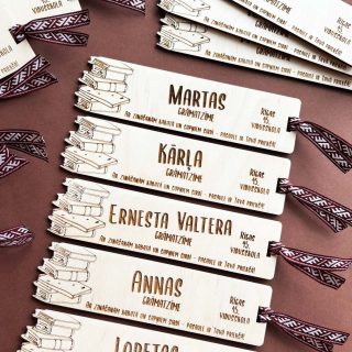 Koka grāmatzīme ar personalizētu gravējumu skolotājai | audzinātājai | audzēkņiem