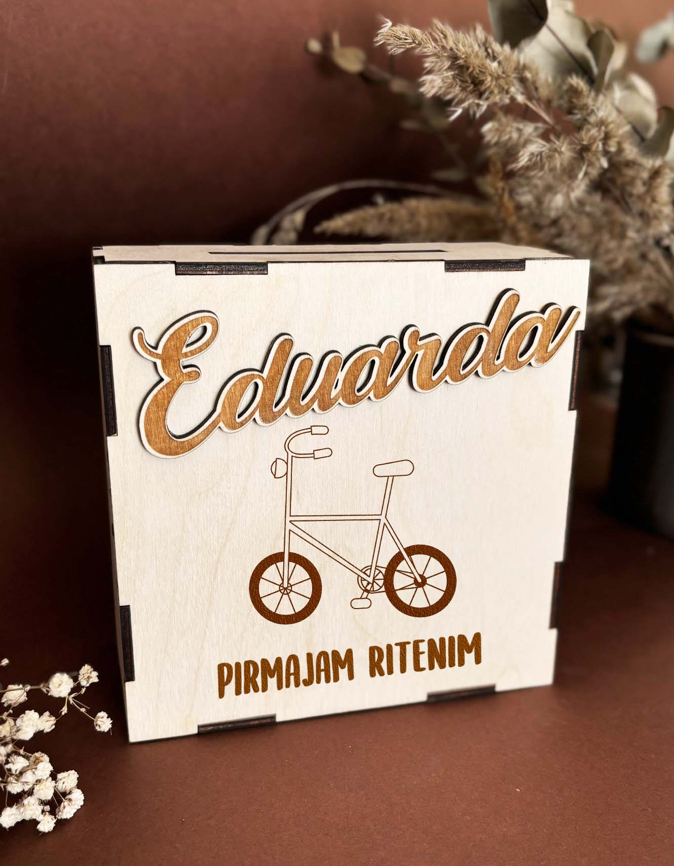 Personalizēta koka krājkase | pirmajam ritenim | mērķa krājkase ar cipariem M izmērs