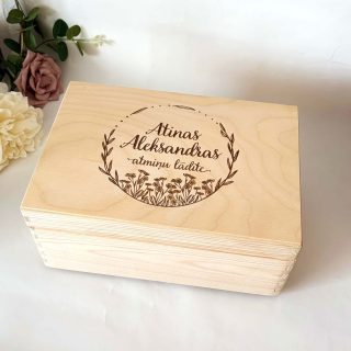Bērnības atmiņu lādīte ♡ personalizēta koka kaste mazuļa pirmajām lietām