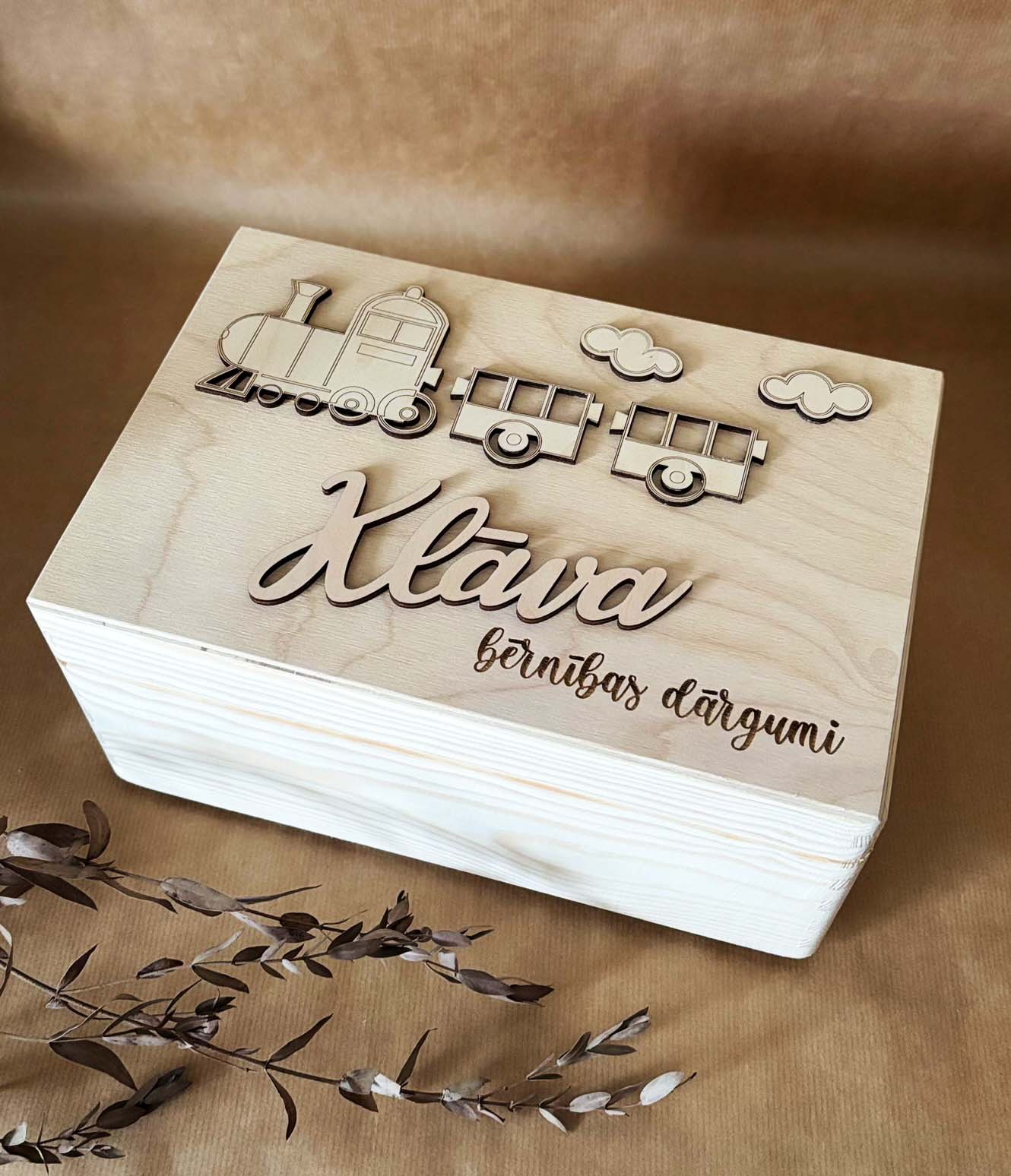 Bērnības dārgumi ♡ personalizēta koka kaste bērna pirmajām lietām