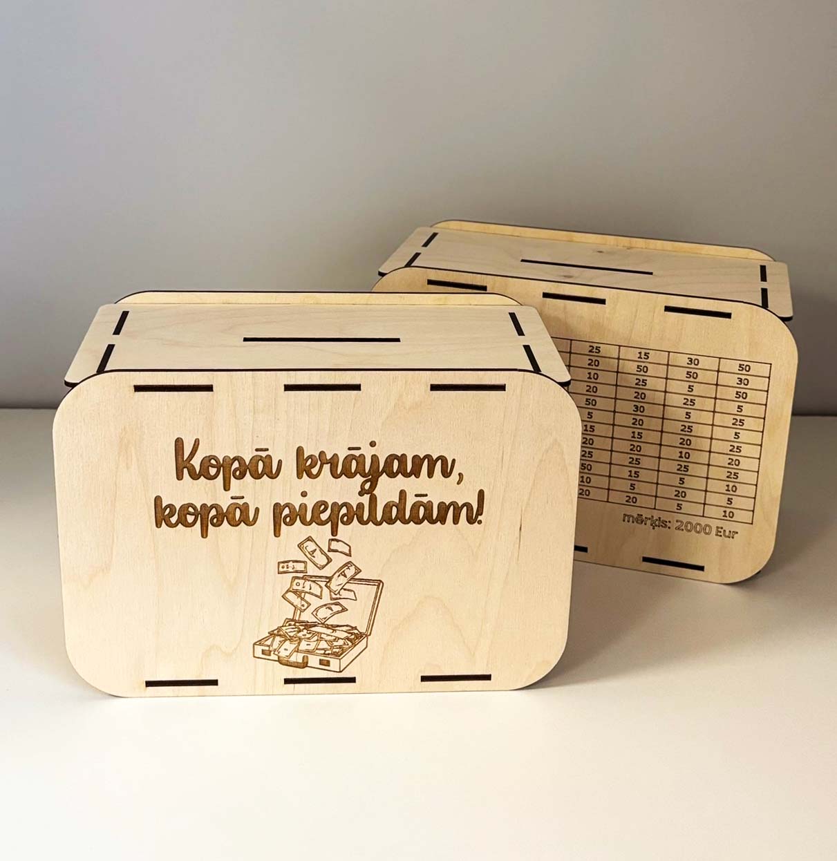 Personalizēta koka krājkase ar mērķa summu L izmērs | Kopā krājam un kopā piepildām