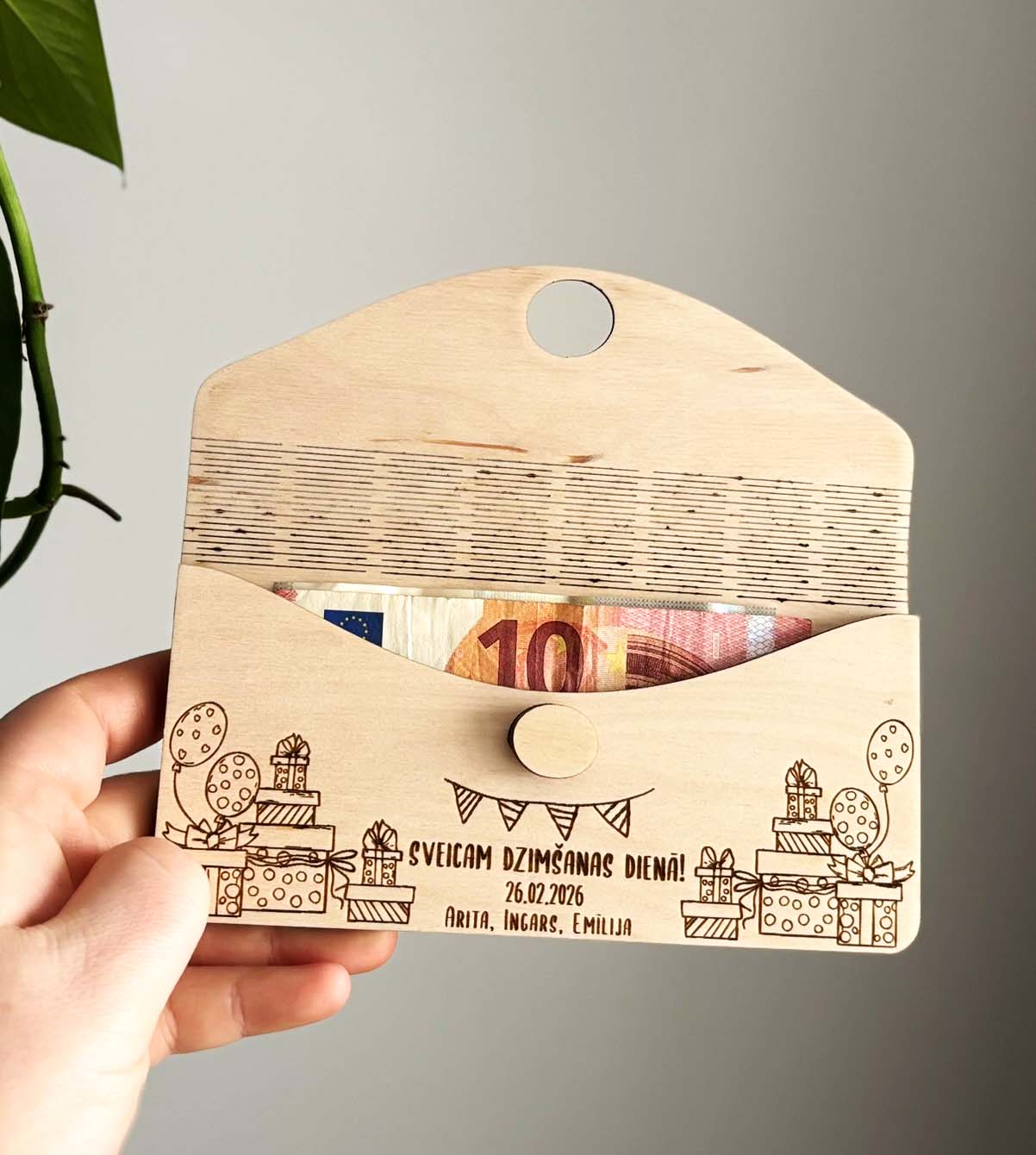 Aploksne naudai | koka aploksne ar personalizētu gravējumu | personalizēta dzimšanas dienas dāvana - Image 2