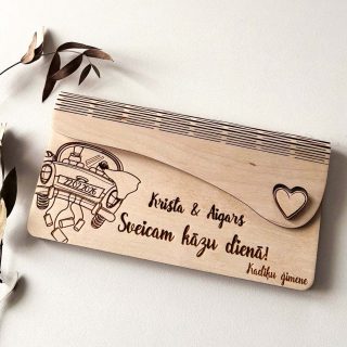 Aploksne naudai | koka aploksne ar personalizētu gravējumu | personalizēta kāzu dāvana