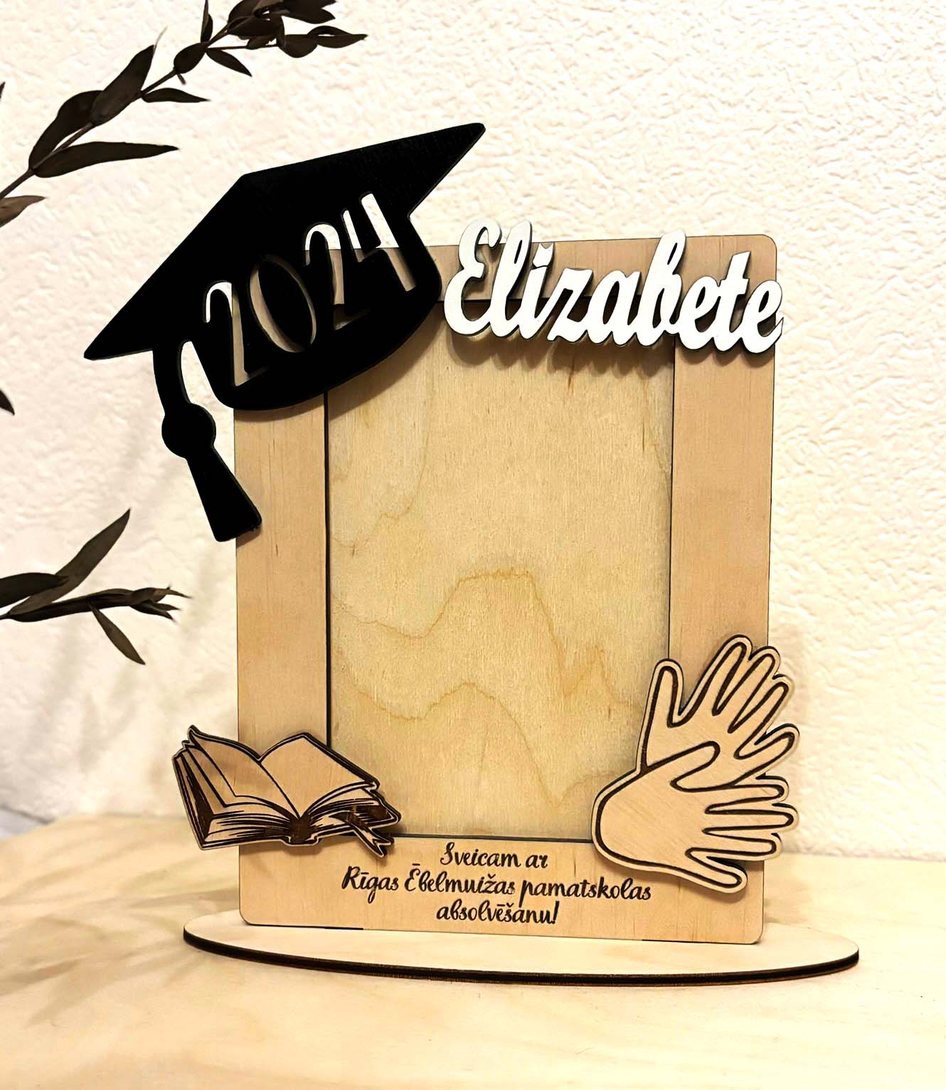 Izlaiduma dāvana ♡ Personalizēts koka foto rāmis skolas un bērnudārza absolventiem - Image 2