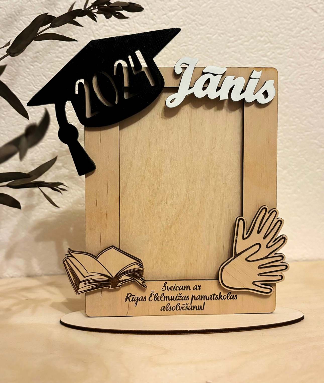 Izlaiduma dāvana ♡ Personalizēts koka foto rāmis skolas un bērnudārza absolventiem - Image 3